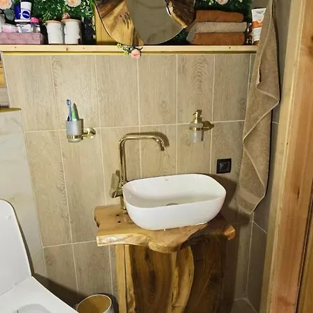 Vikendica Brvnara Floridita U Prirodi - Blizu Manastira Tavna Ugljevik
